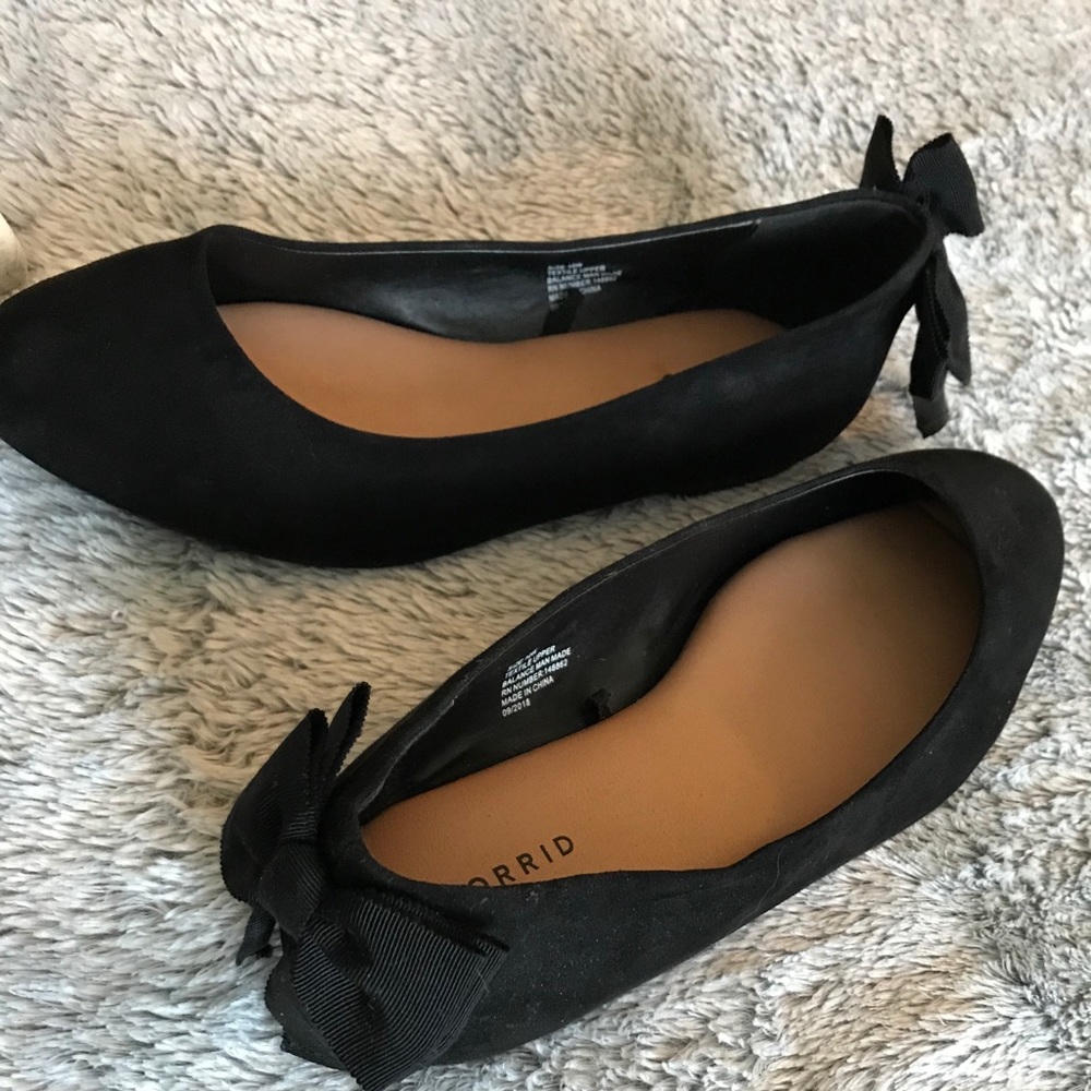 Black flats with bow